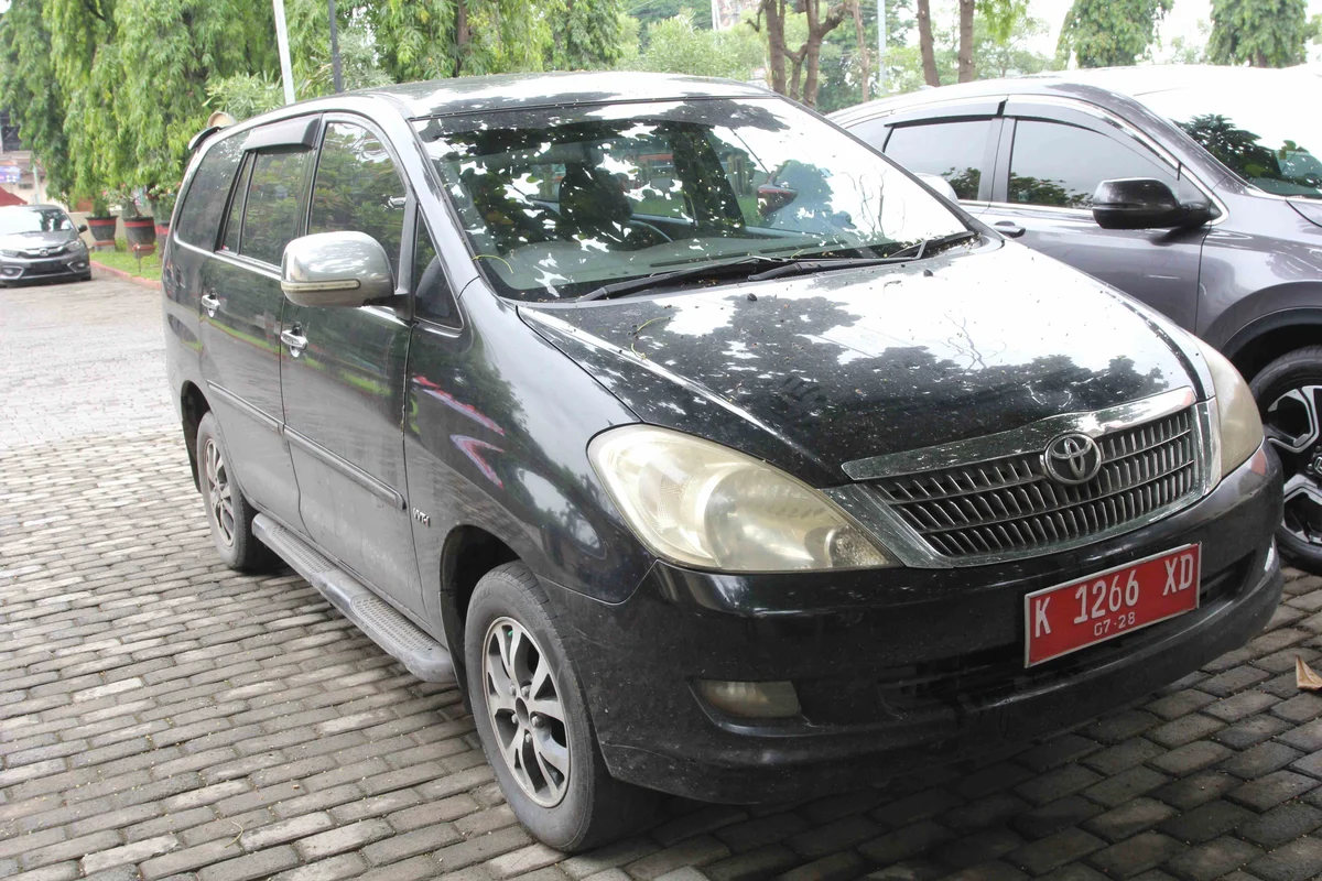 Toyota Kijang Innova V Extra A/T 2007