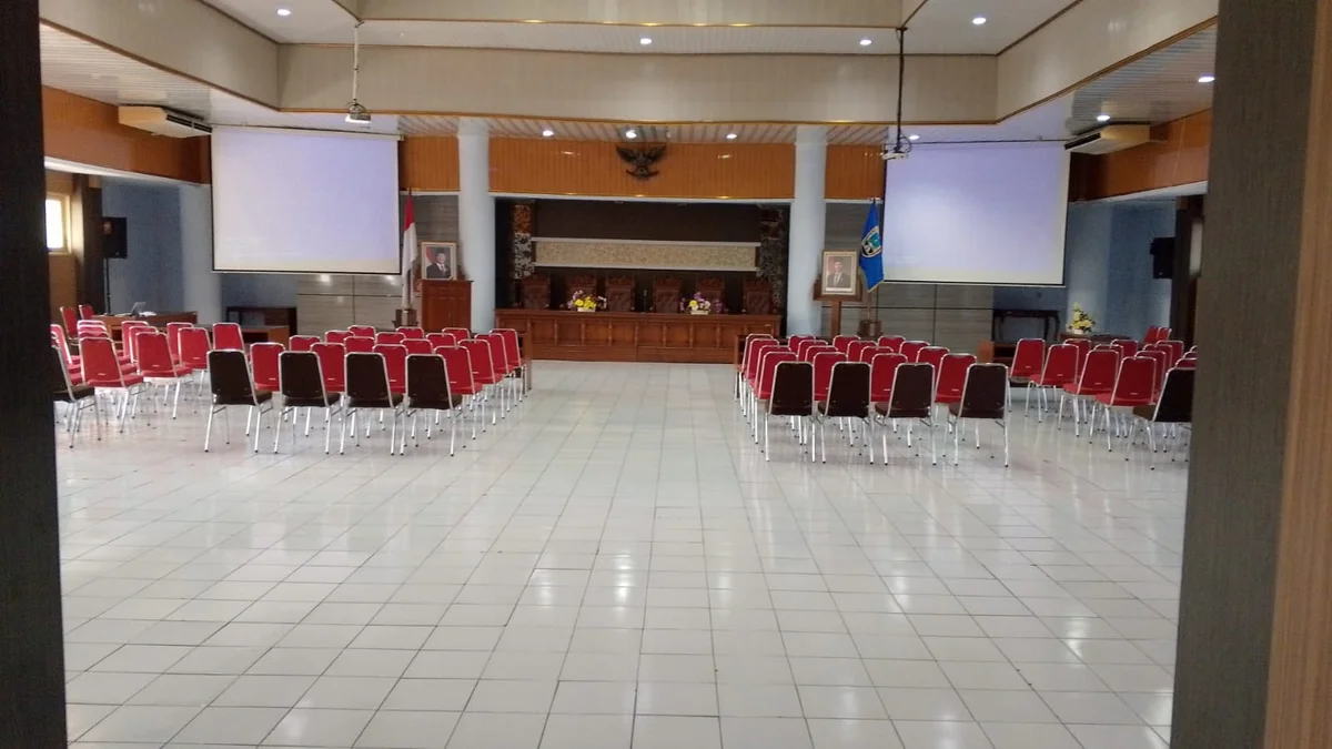 Gedung Aula Lantai 4 Kantor Bupati Rembang 